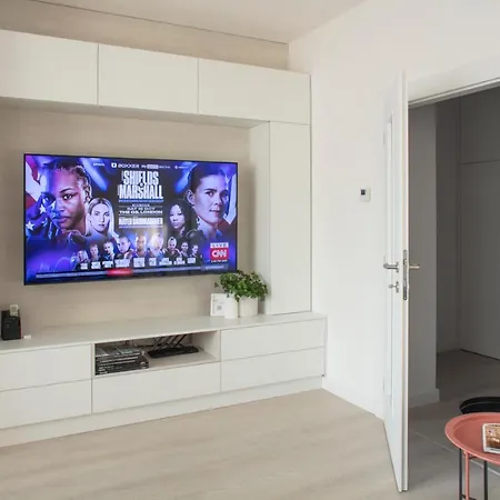 Light By Zoom Apartament
